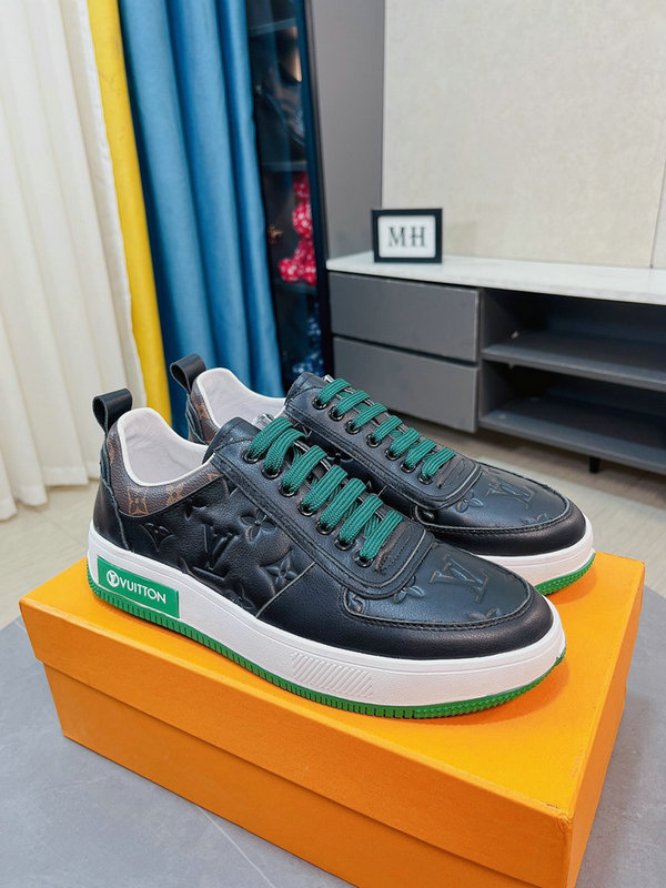 men LV shoes-294
